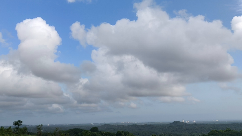 Clouds in the blue sky